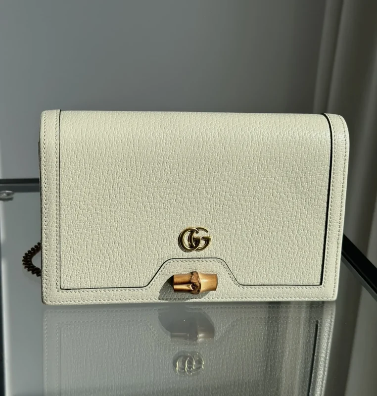 Gucci – Diana Mini leather shoulder bag